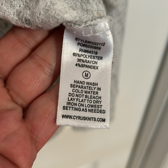 Cyrus medium Dolman style waffle Top - Picture 3 of 10